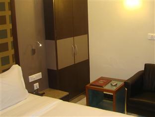 Dayal Hotel 2*