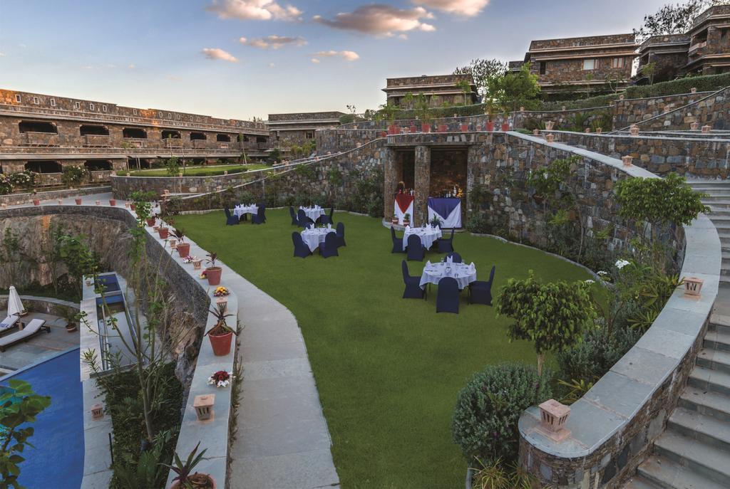 Ramada By Wyndham And Udaipur