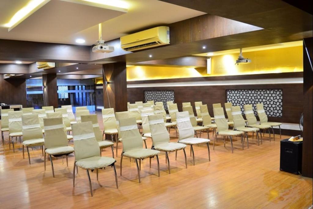 Royal Hotel 2*