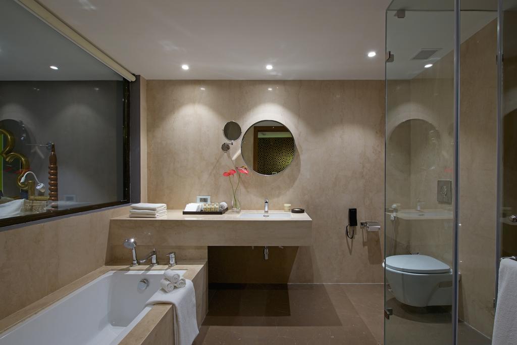 Lakend Hotel