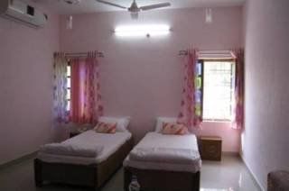 Hotel Devendragarh - A Boutique Facing On Fateh Sagar Udaipur