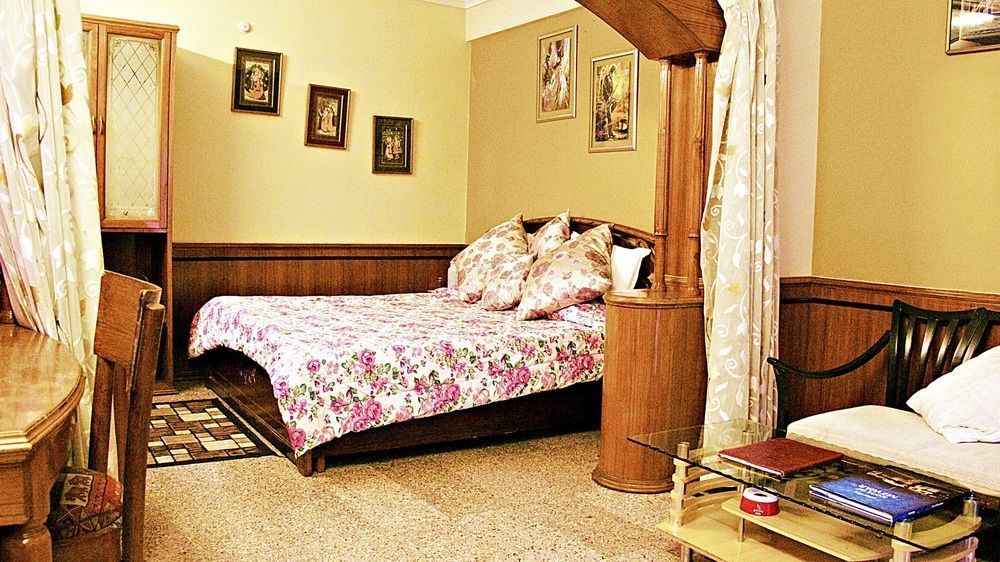 The Krishna Lila Regency 3*