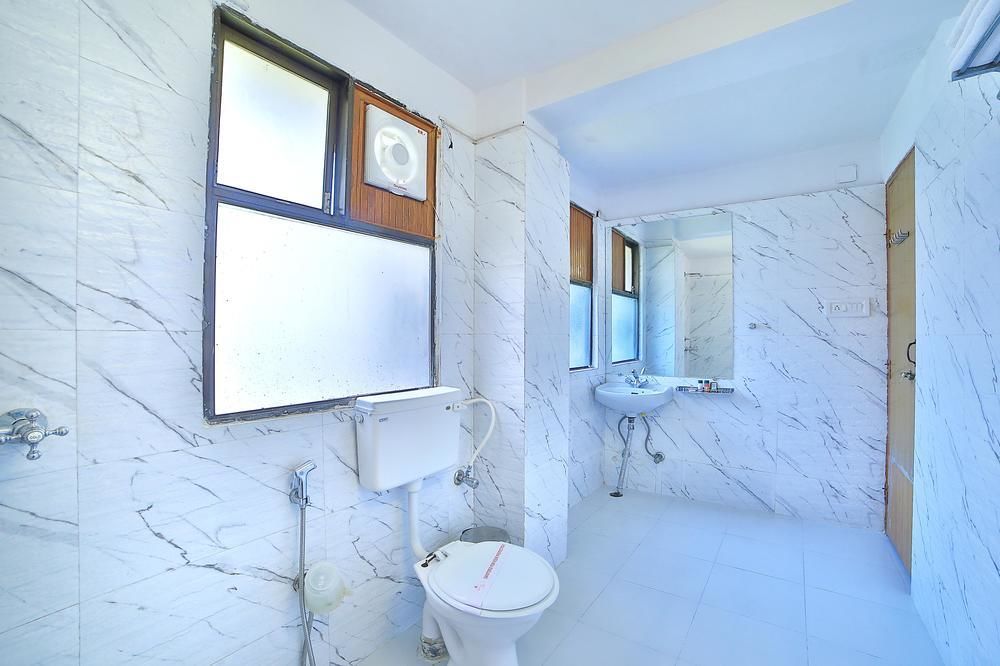 The Krishna Lila Regency 3*