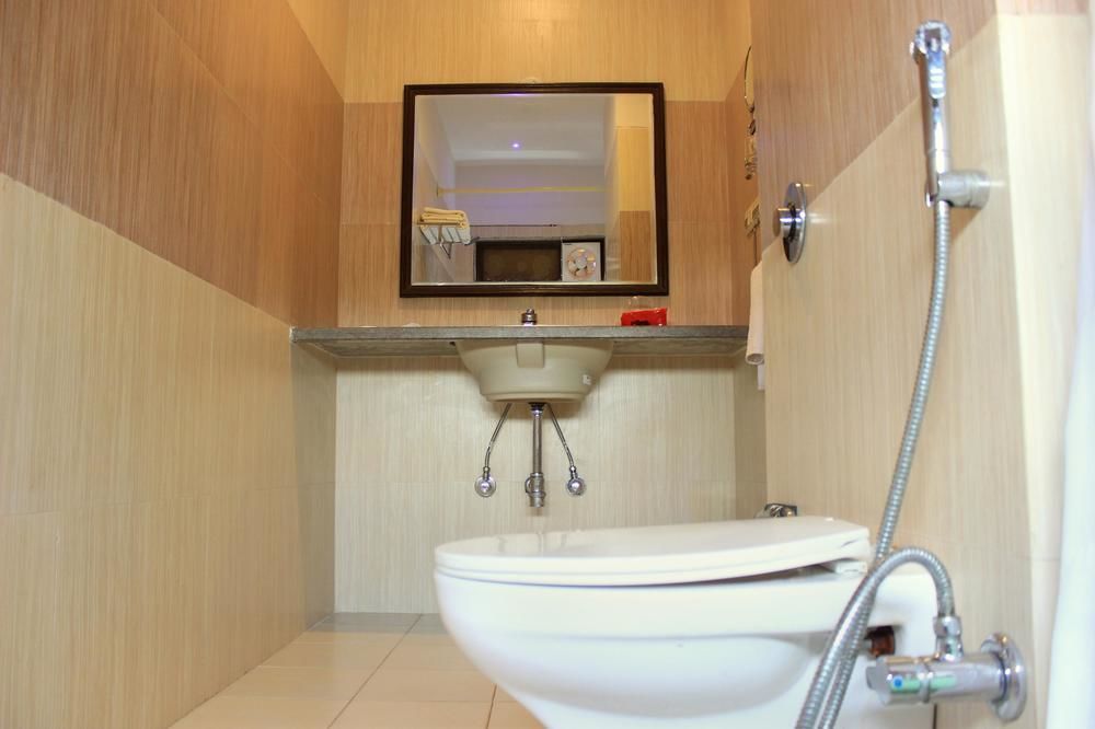 Hotel Oyo Bhuwana Bypass Udaipur