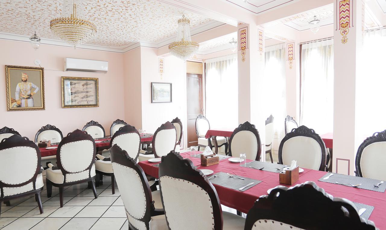 Hotel Treebo Trend Jhalamaan Pichola 3*