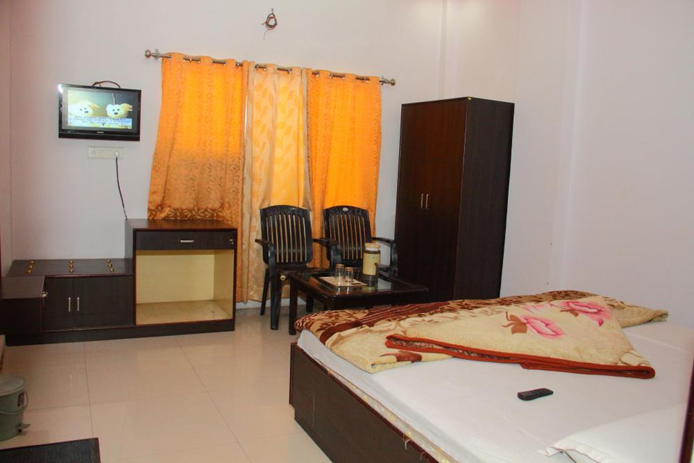 Deep Hotel 2*