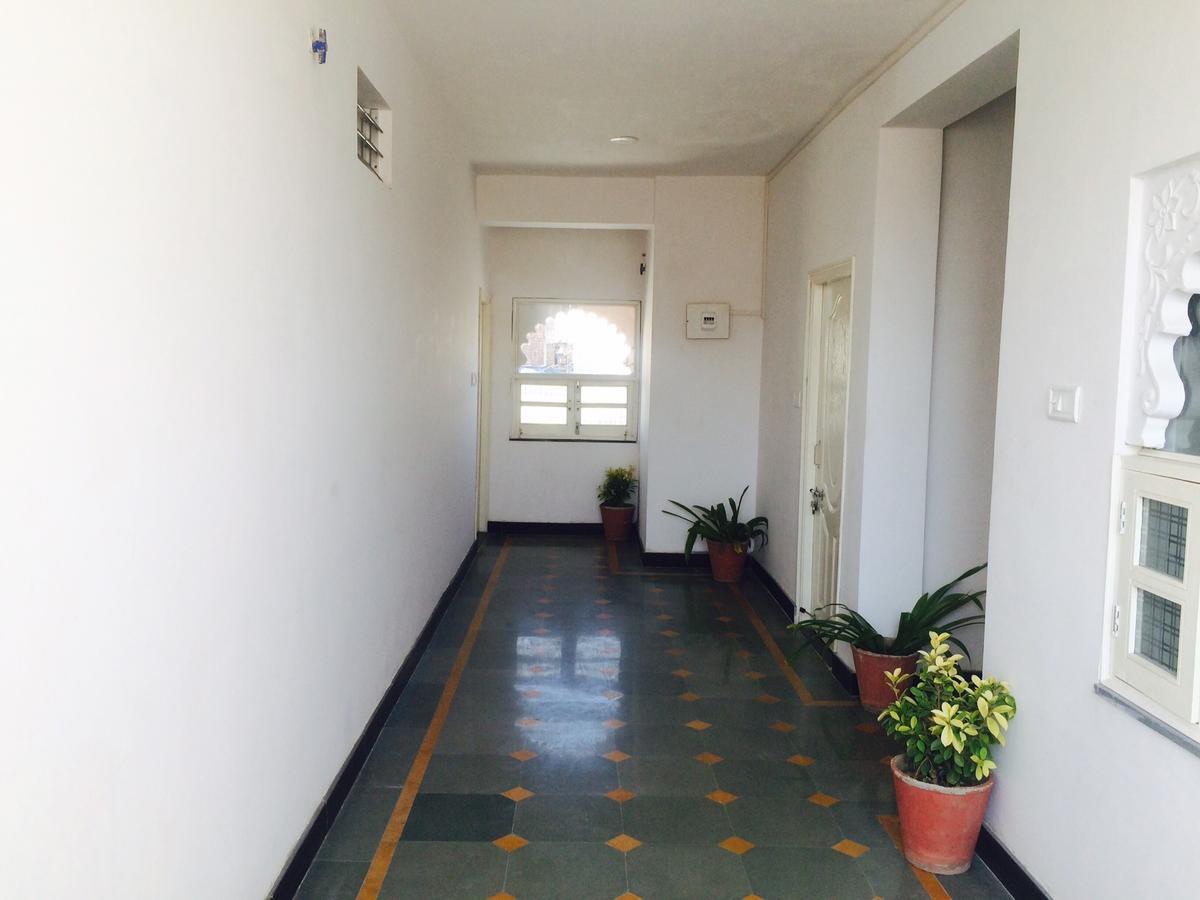 Maa Ji House On Pichola Hostel Udaipur