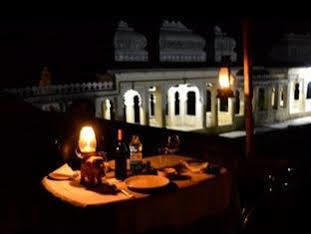 Ravla Khempur Hotel 2*