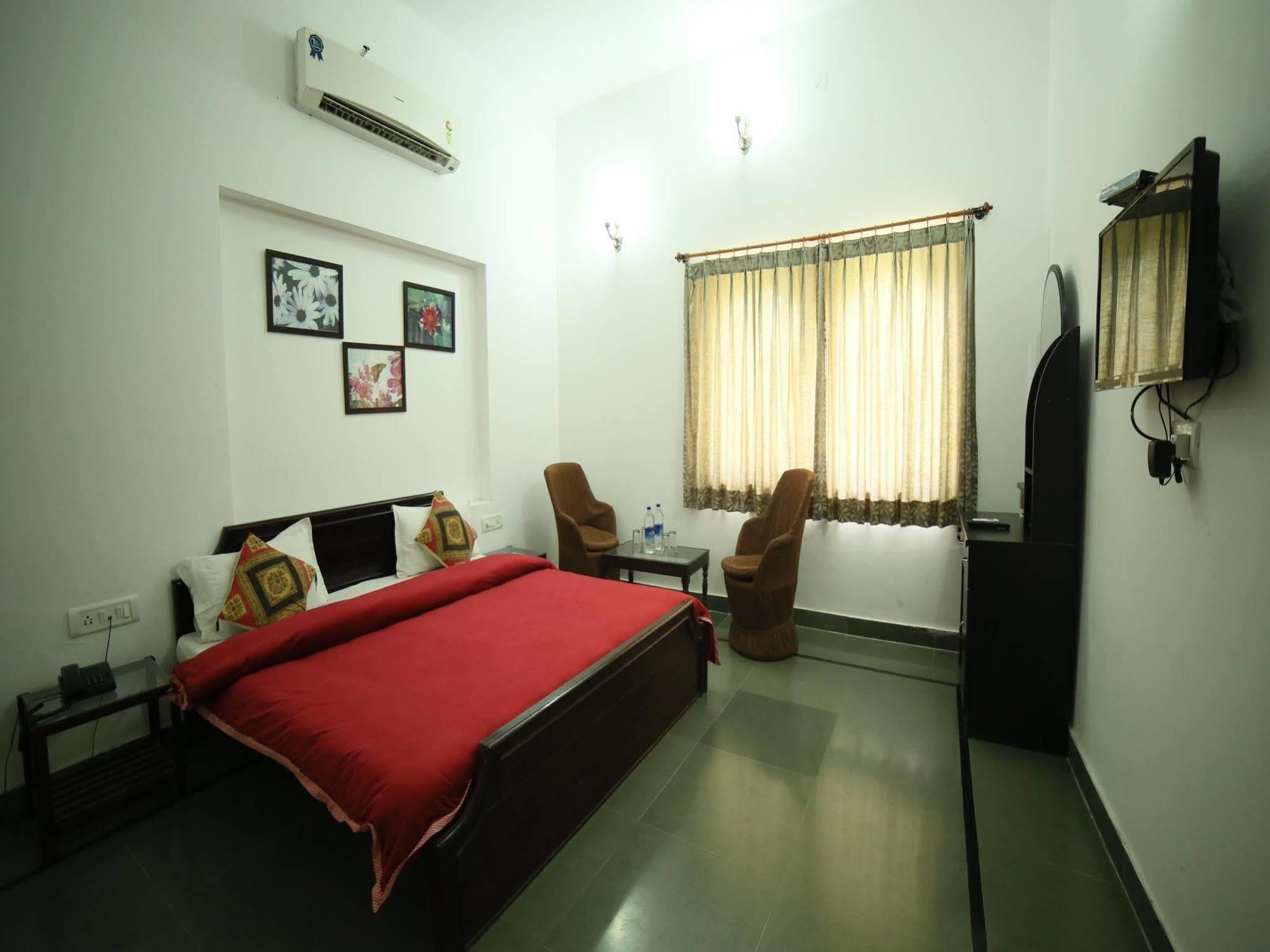 Oyo 14119 Manwar 3* Udaipur