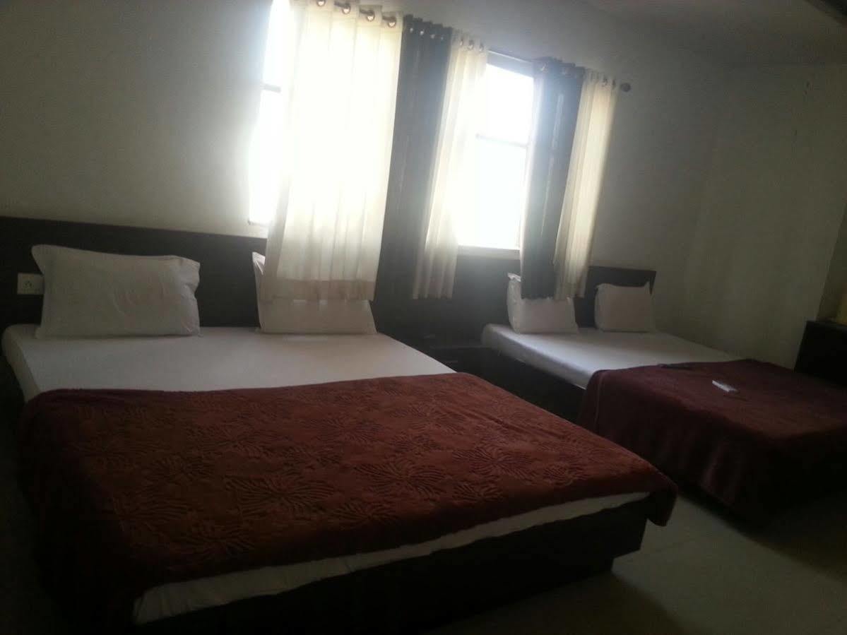 Pearl Palace Hotel 2*