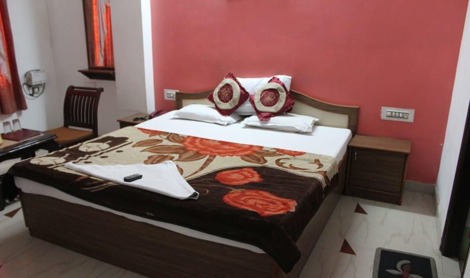 Hotel Rajpal Palace