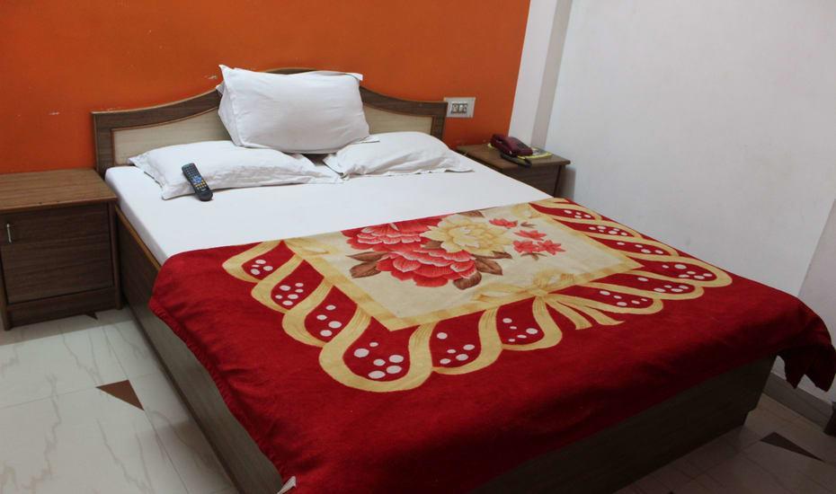 Hotel Rajpal Palace *