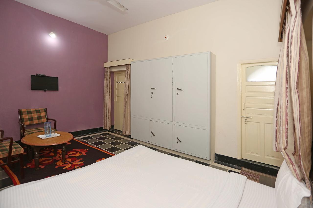Oyo 9776 Near Bohra Ganesh Temple *