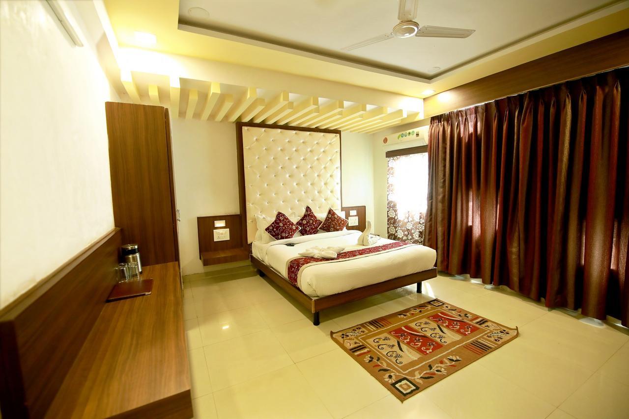 Sunflower Hotel