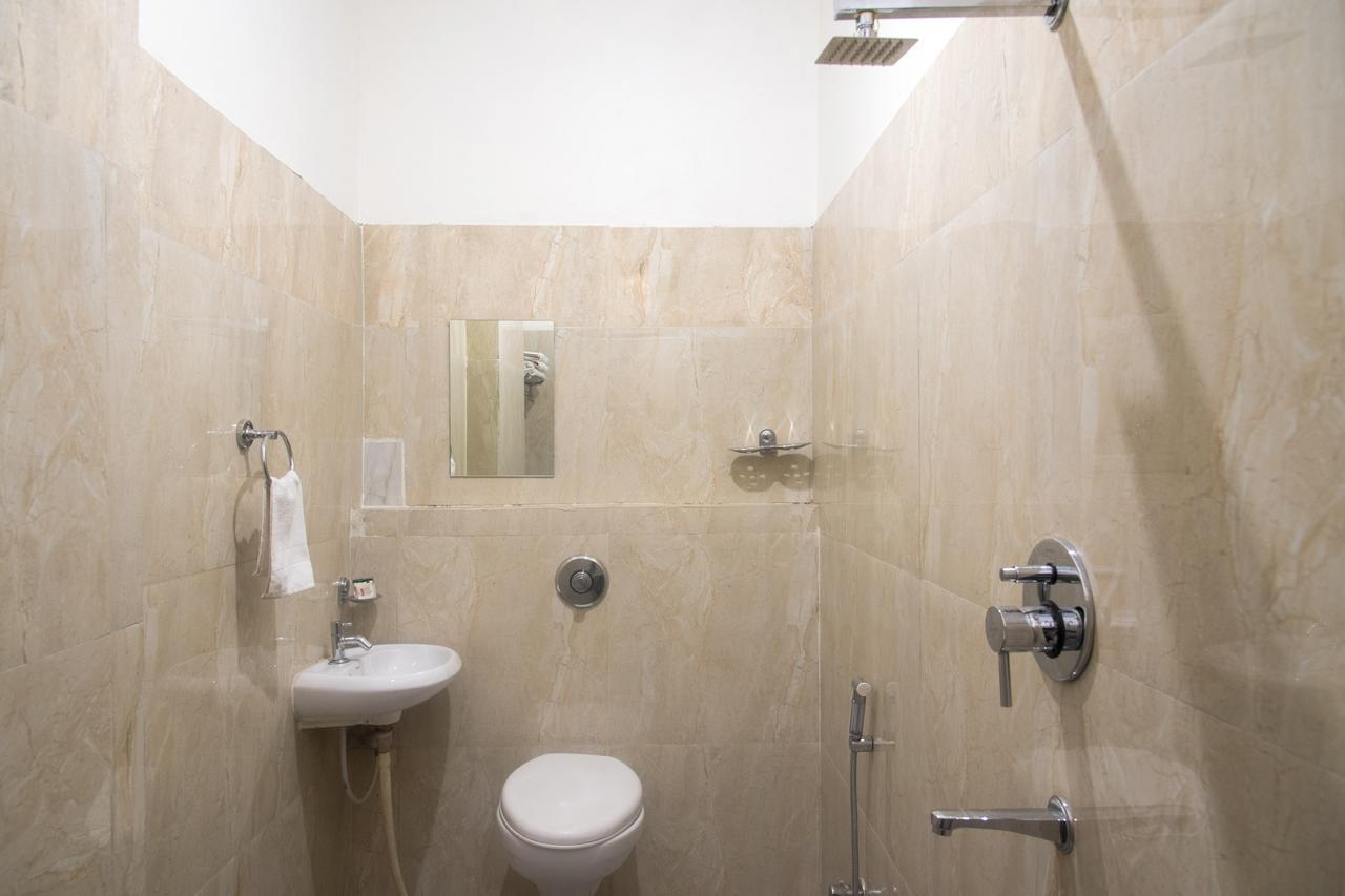 Hotel Oyo 11743 Shree Krishna Udaipur