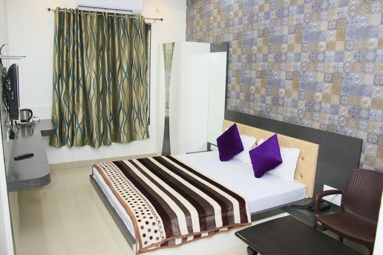 Mahalaxmi Hotel