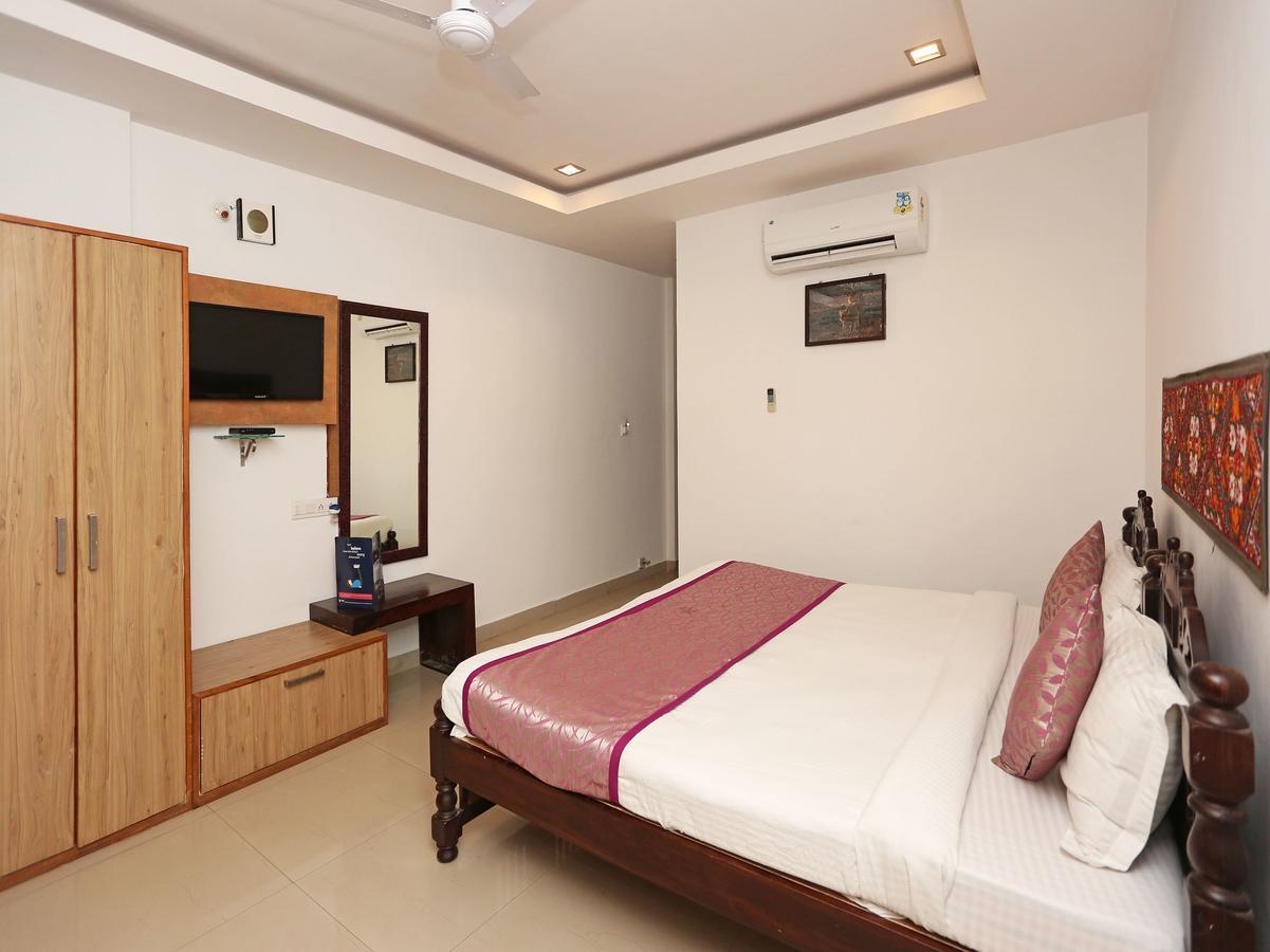 Oyo 6232 Vishala Hotel 2*