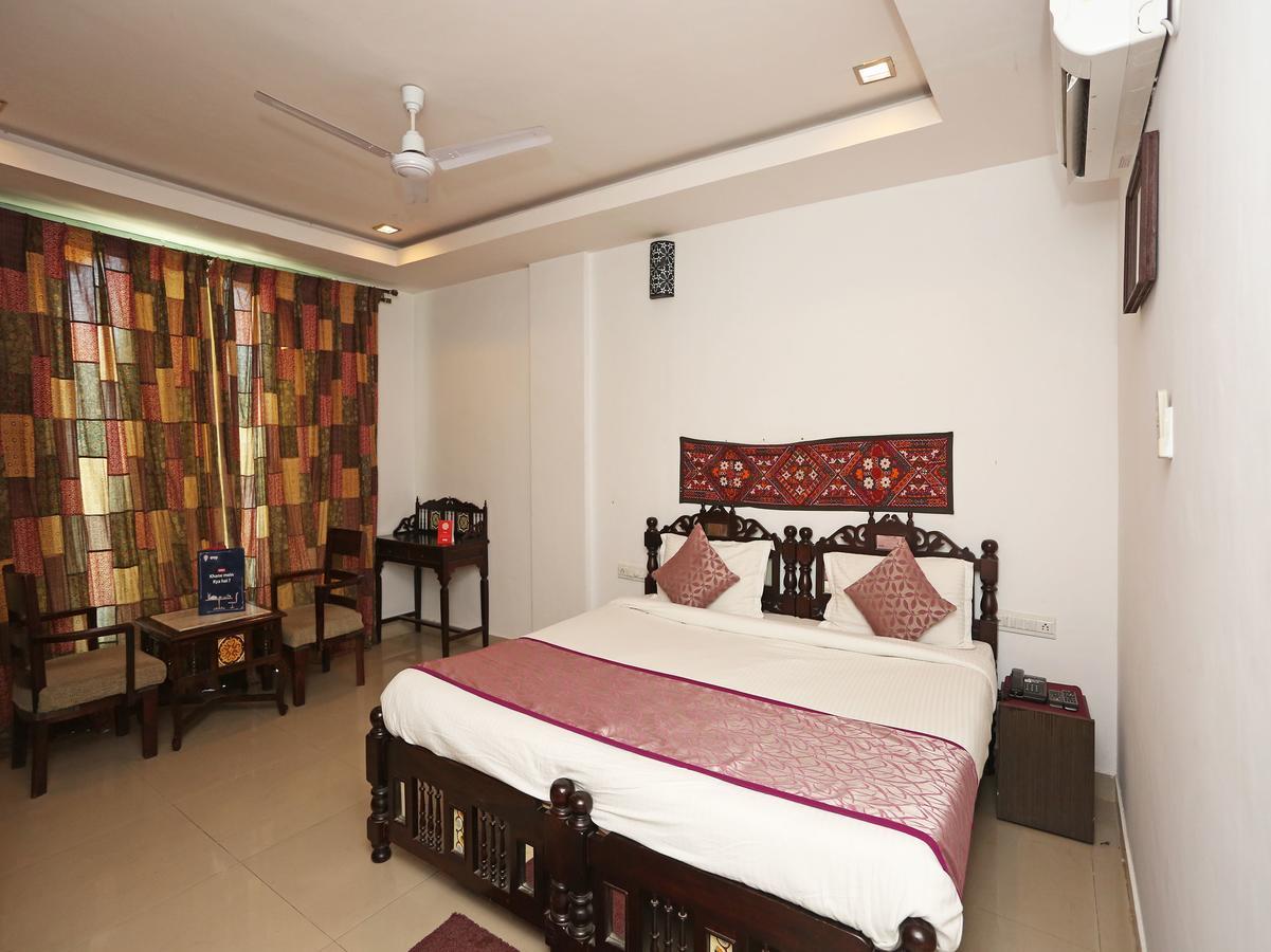 Oyo 6232 Vishala Hotel