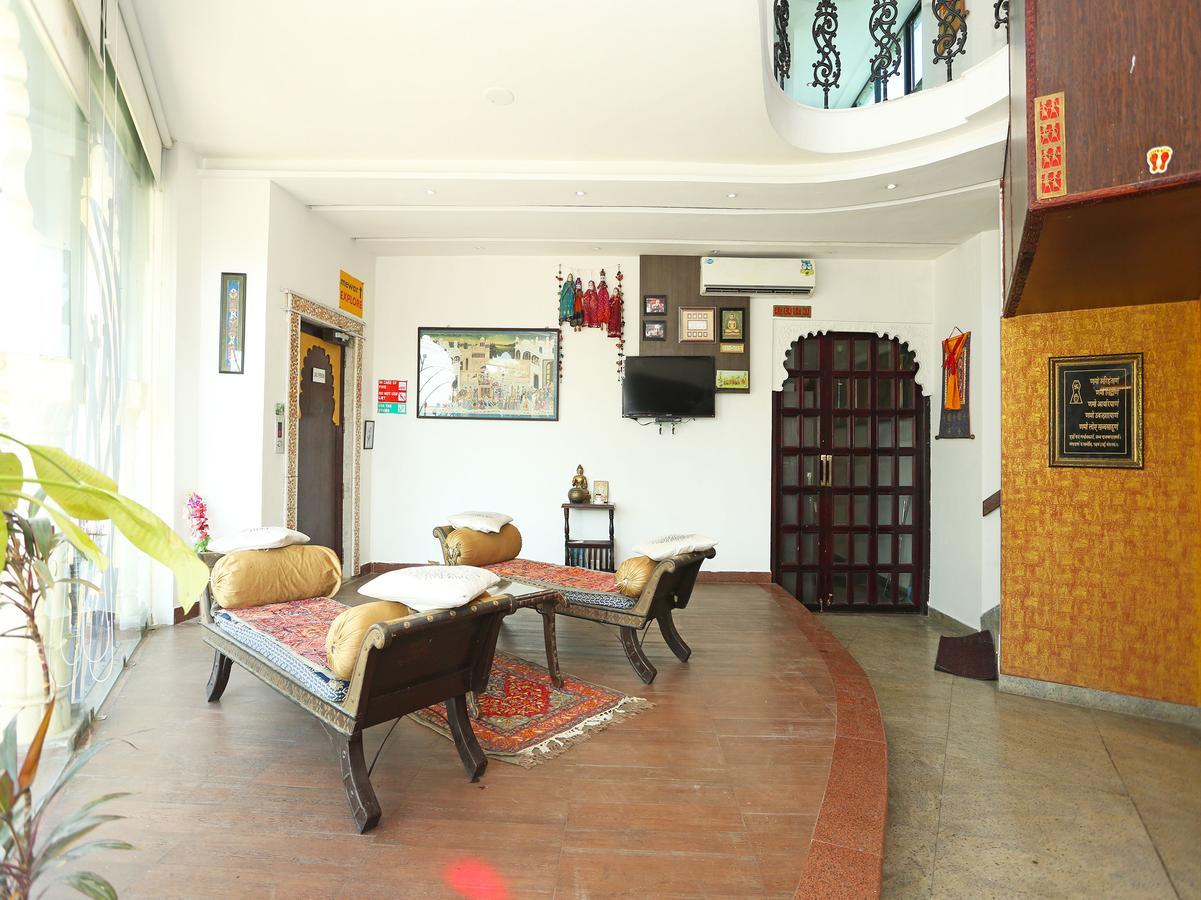 Hotel Oyo 6232 Vishala 2*