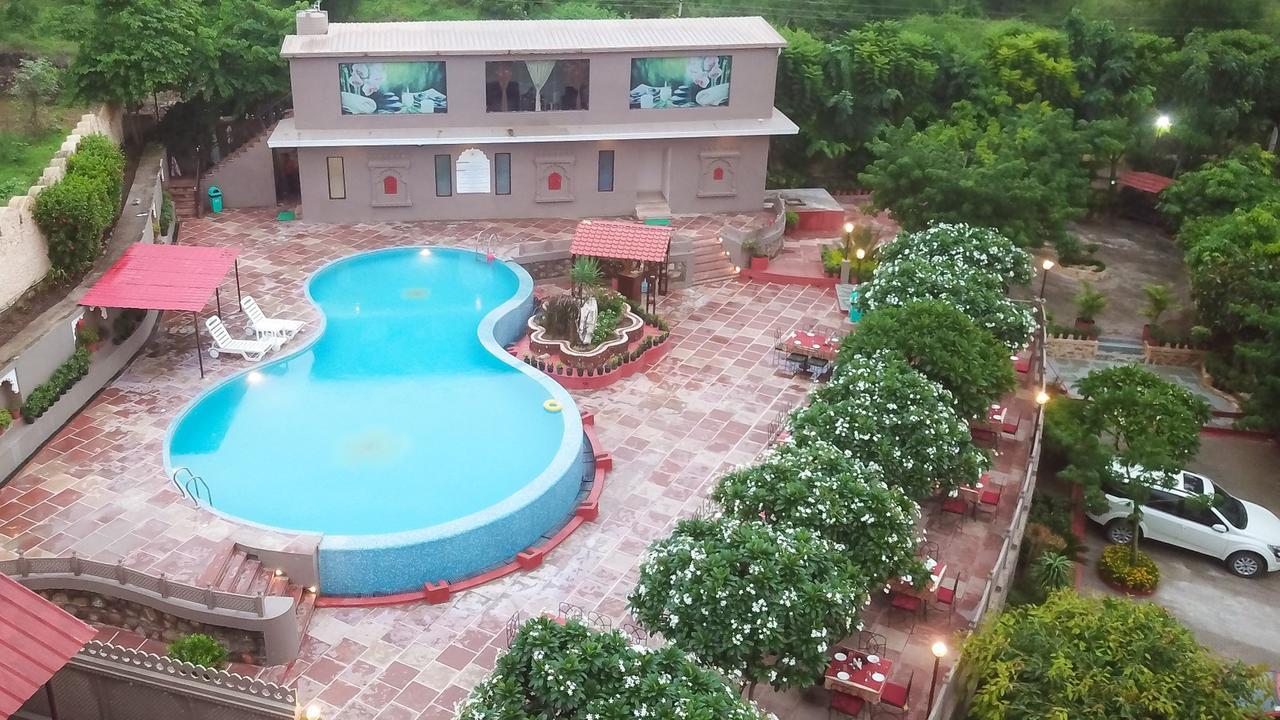 Resort Araliayas &