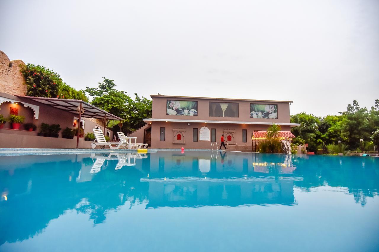 Araliayas & Resort 4*