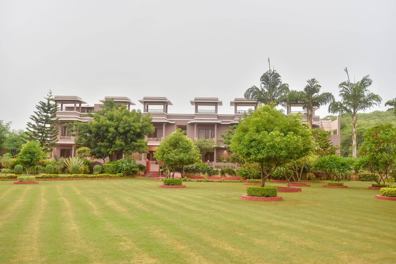 Araliayas & Udaipur