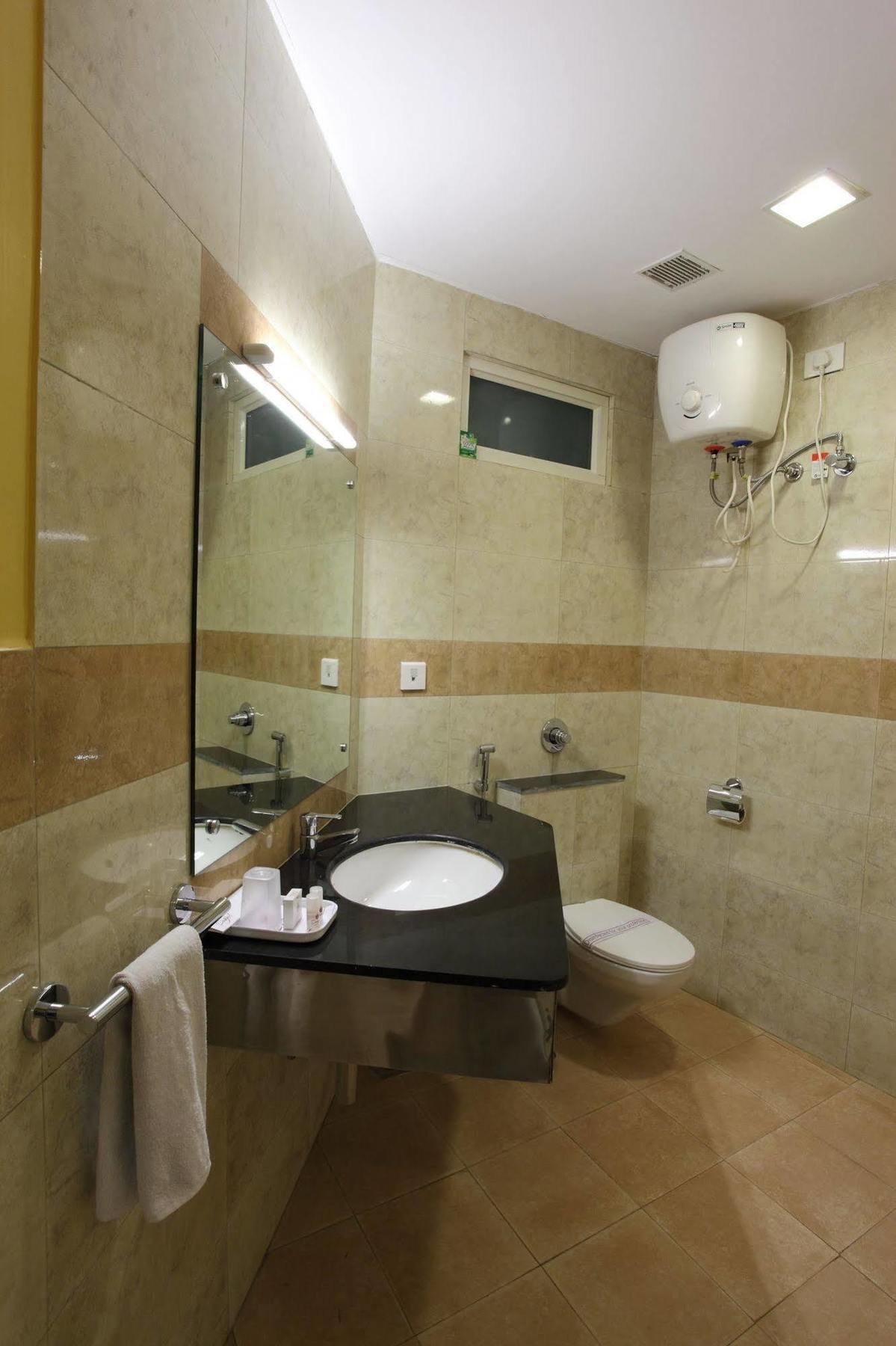 Dayal Hotel 2*