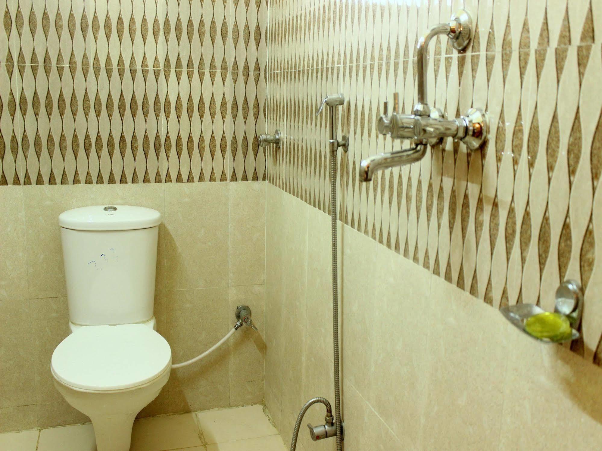 Collection O Royal Icon Hotel 3*