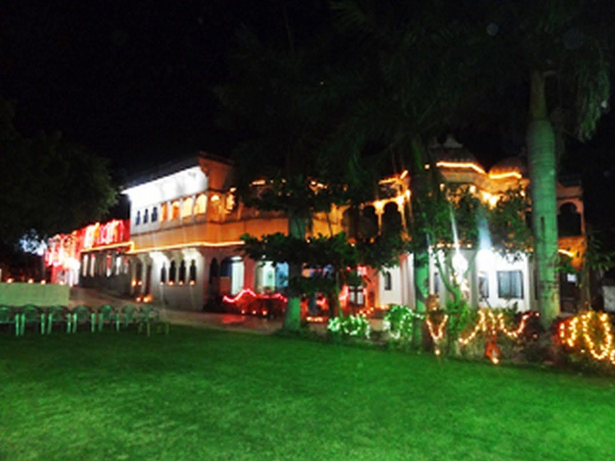 Devendragarh - A Boutique Facing On Fateh Sagar 3* Udaipur
