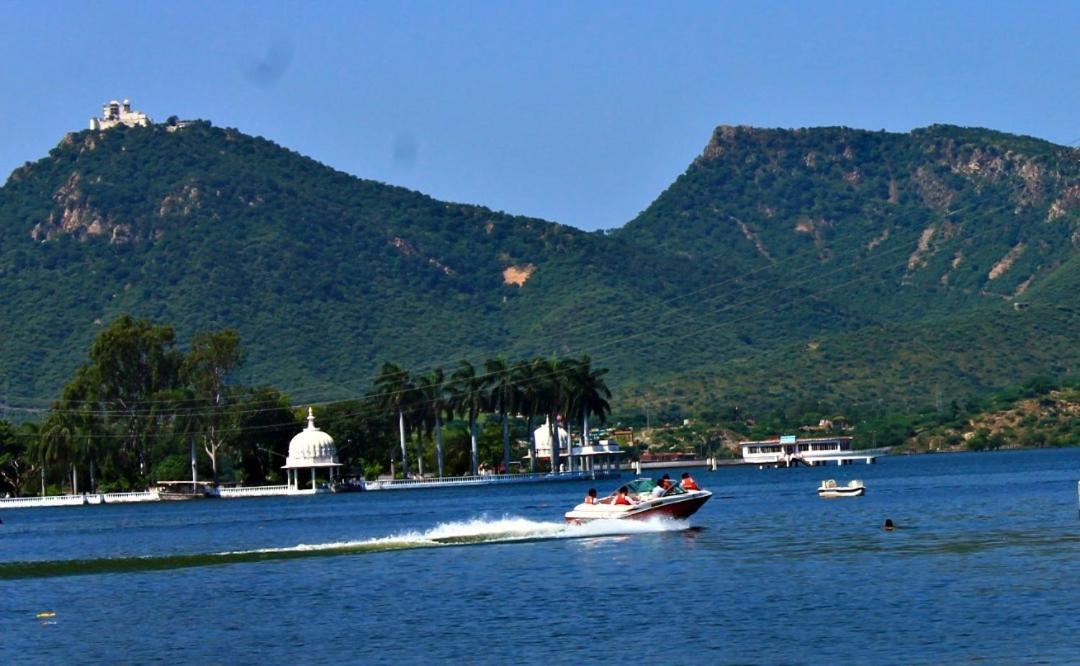 Darshan Palace Hotel