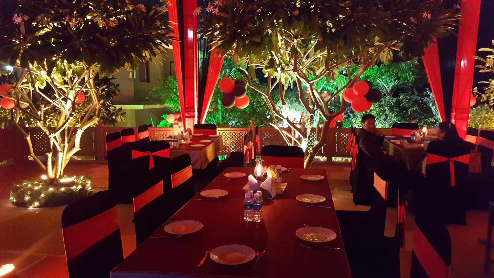 Araliayas & Udaipur