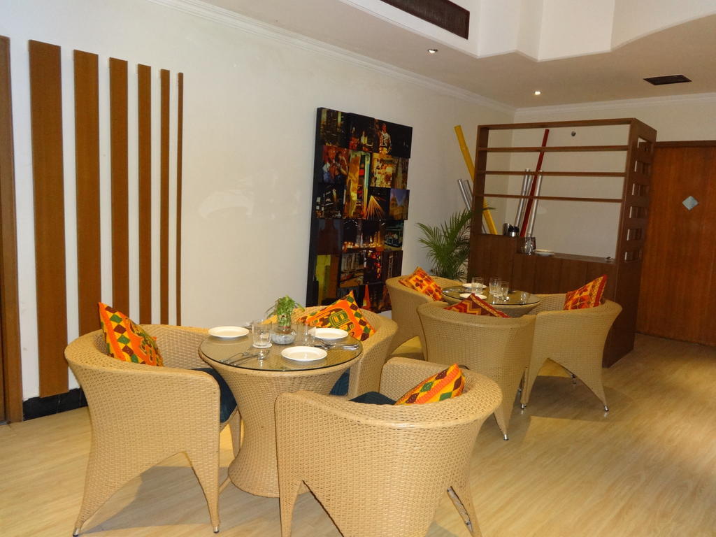 Hotel Golden Tulip Udaipur