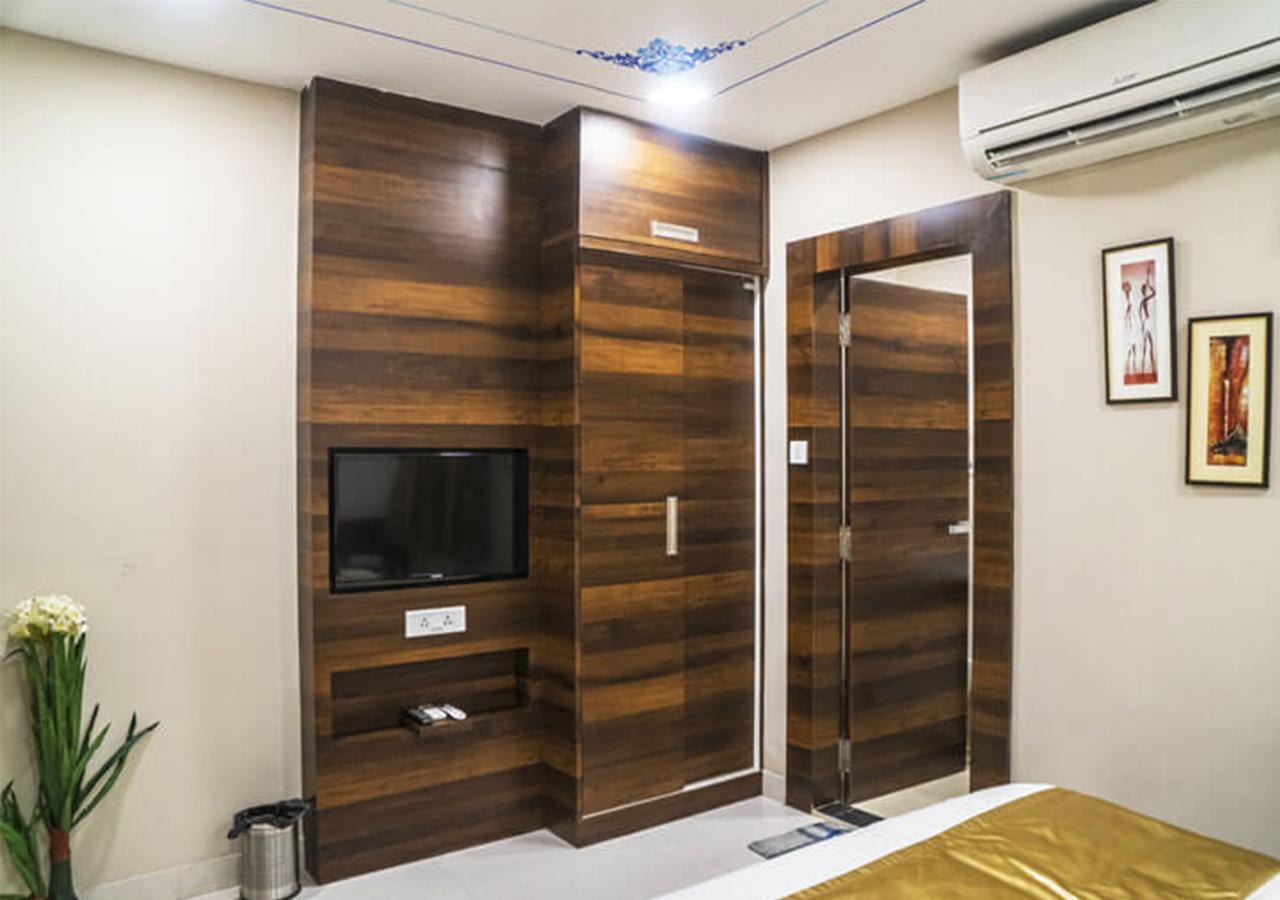 Hotel Kingfisher Udaipur