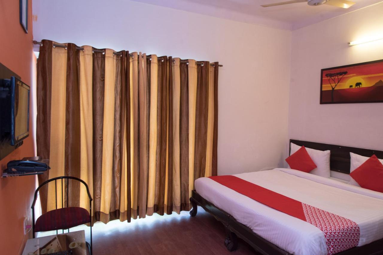 Oyo 14118 Kalika Palace Hotel Udaipur