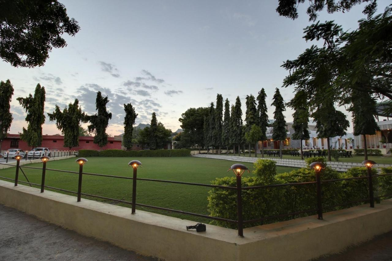 Fateh Vilas & Udaipur