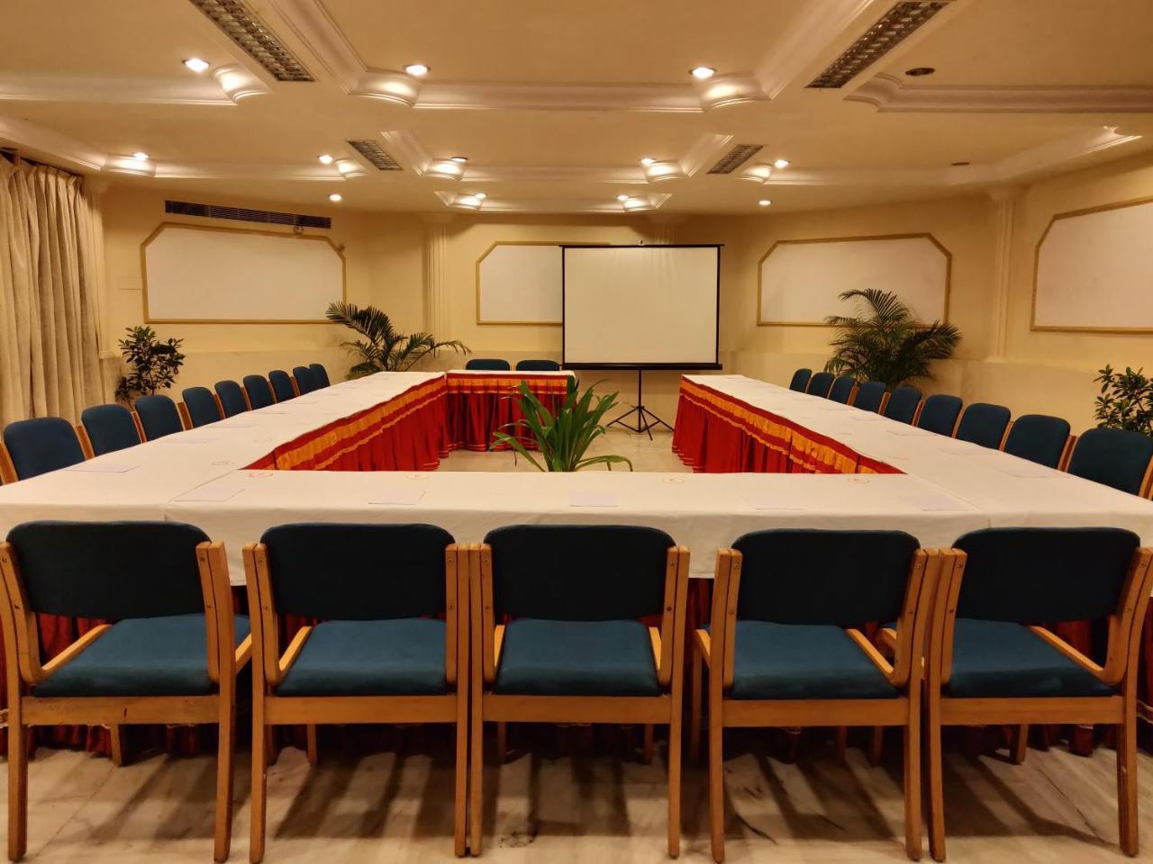 Rajdarshan - A View In Udaipur