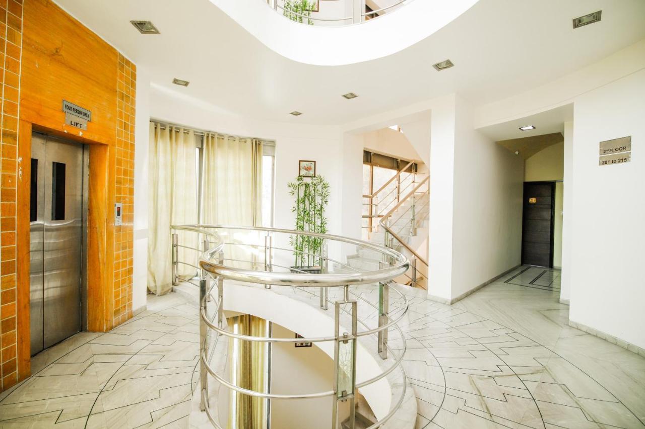 Hotel Oyo 24266 Gazebo 3*
