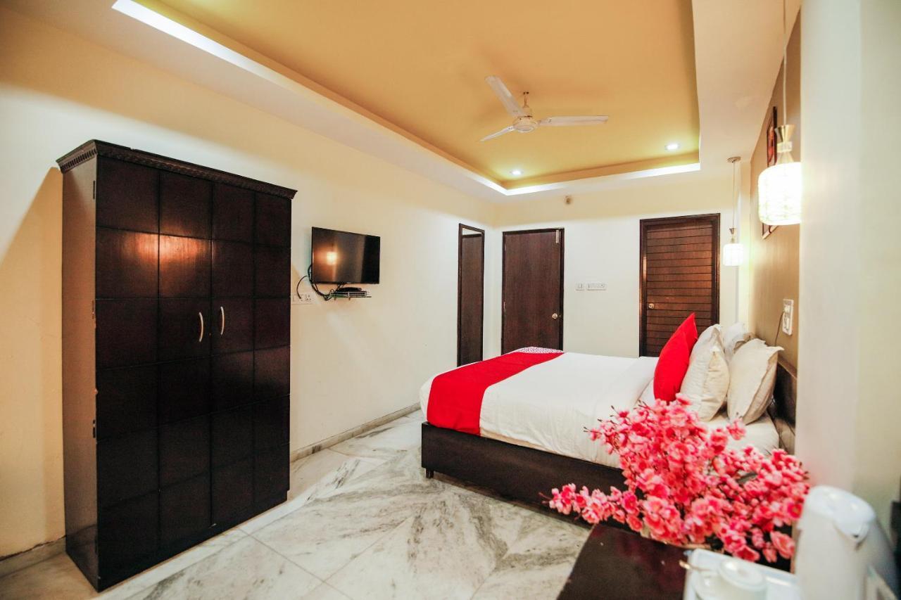 Oyo 24266 Gazebo Hotel