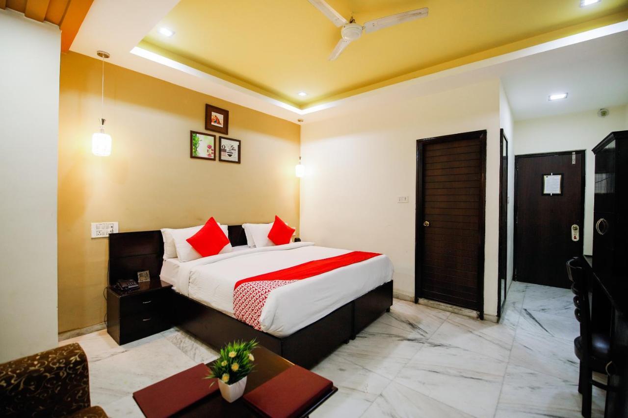 Oyo 24266 Gazebo Hotel