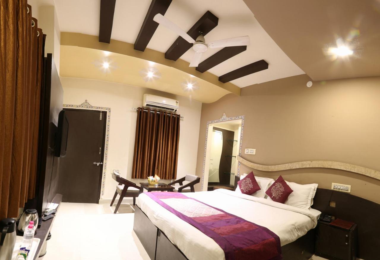 Royal 2* Udaipur