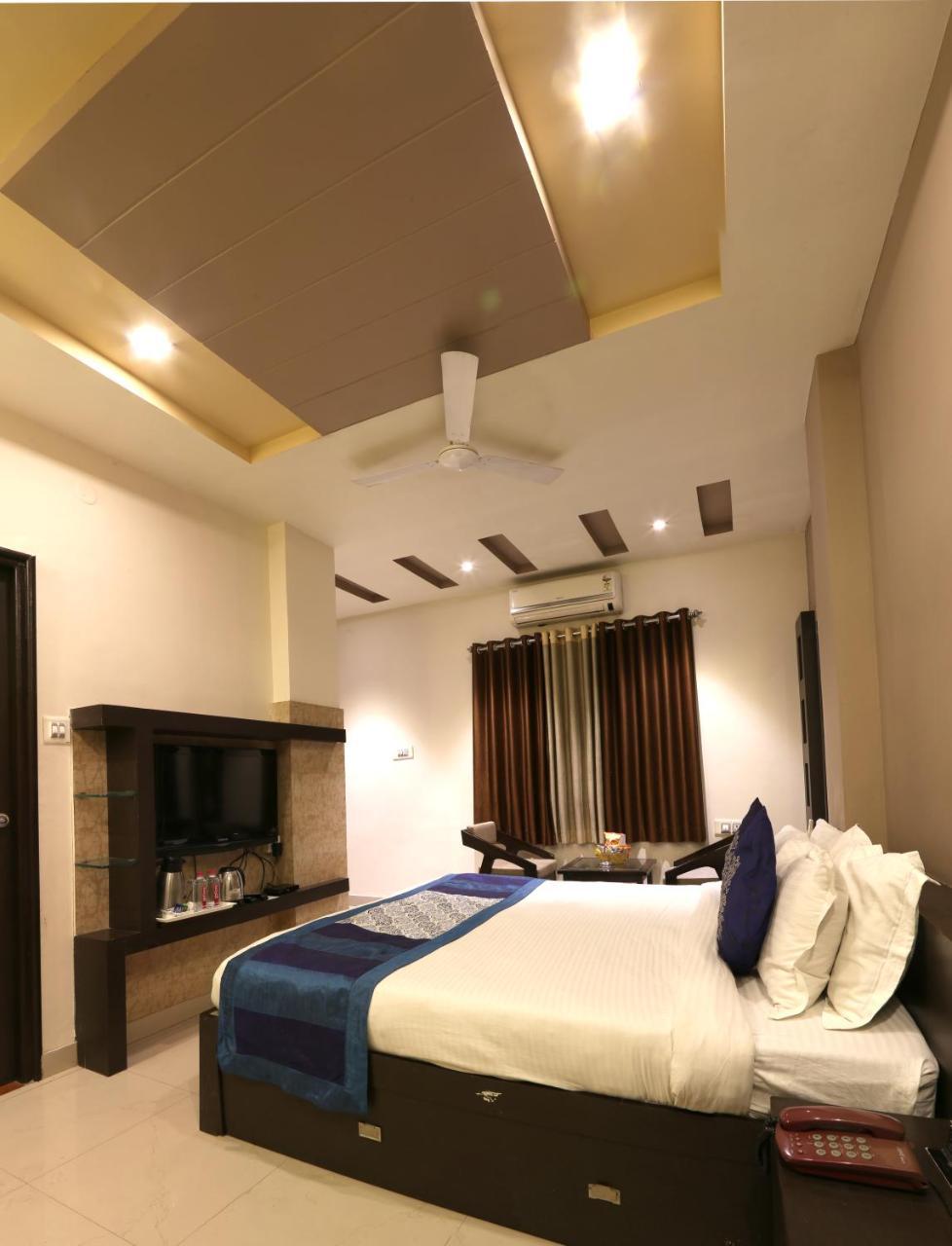 Royal Hotel 2*