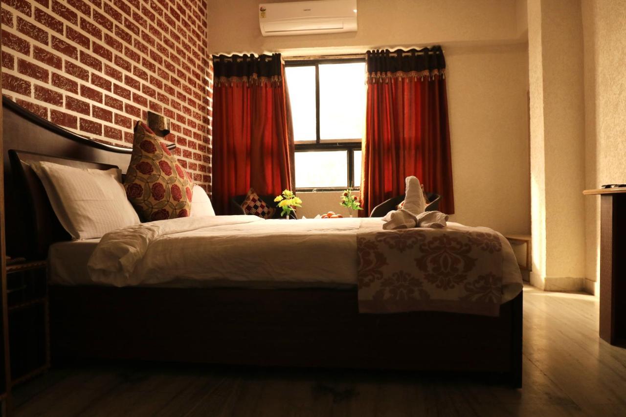 Darshan Palace Hotel 3*