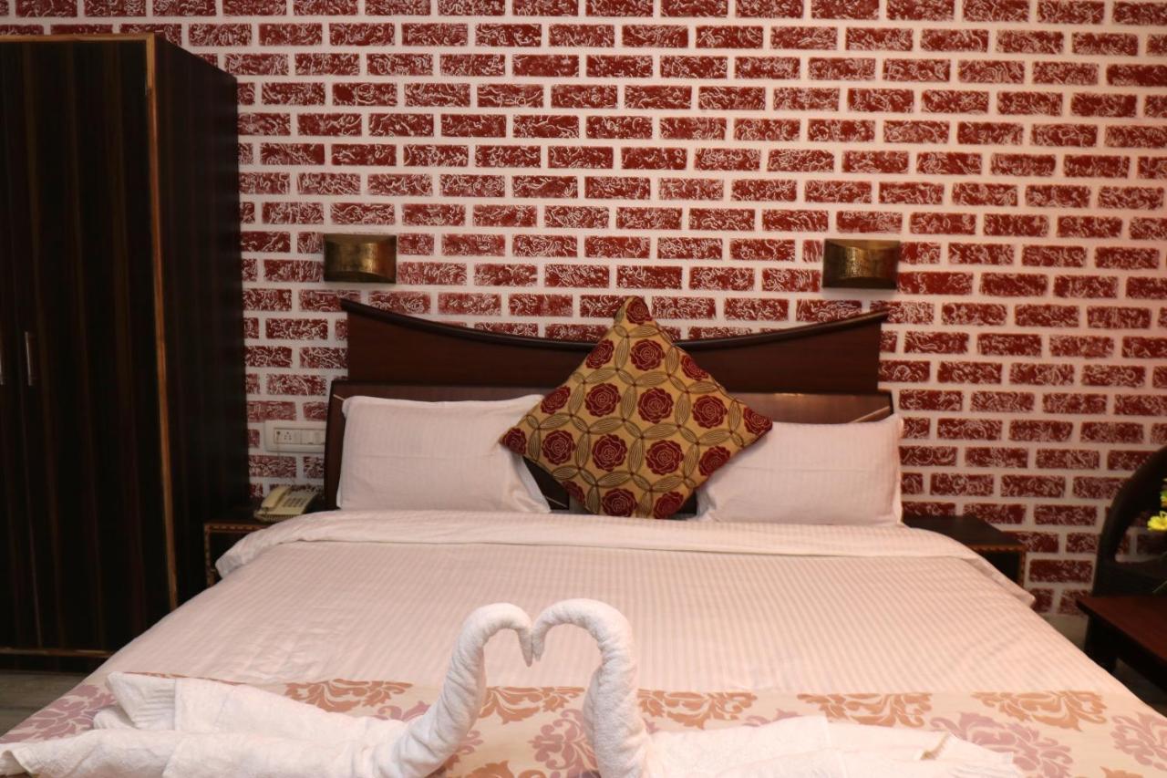 Darshan Palace Hotel 3*