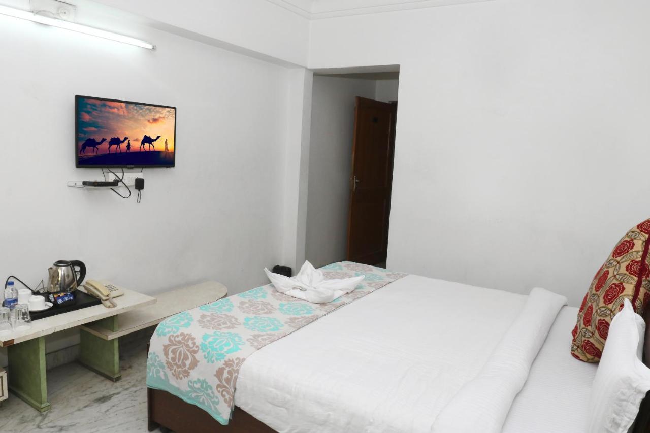 Darshan Palace Hotel 3*