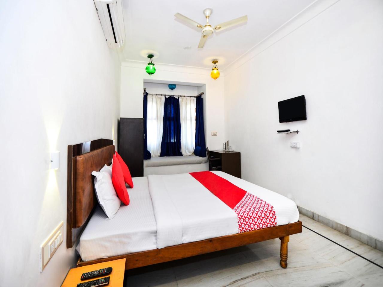 Oyo 10704 Haveli Inn