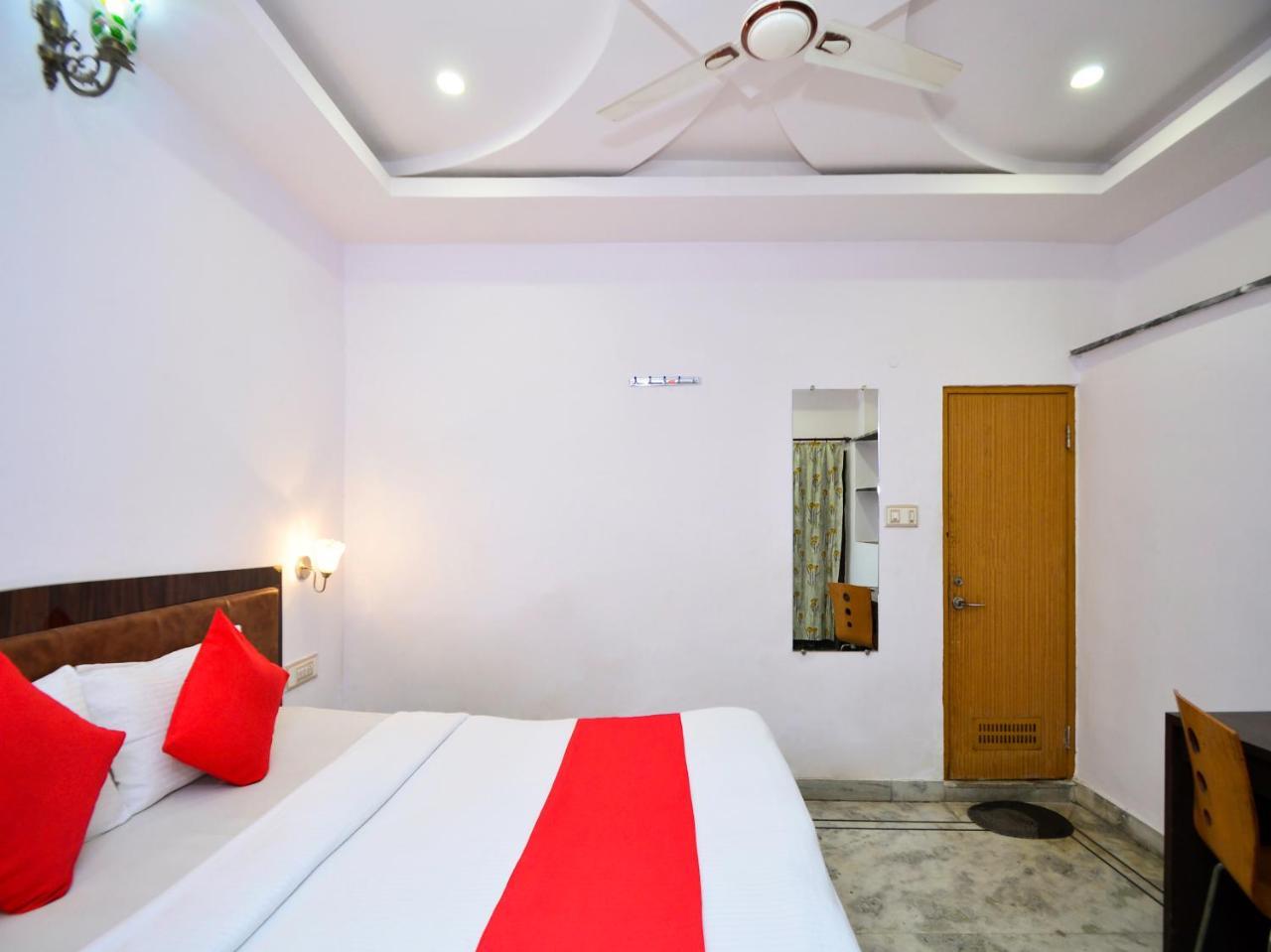 Oyo 10704 Haveli Inn 3*