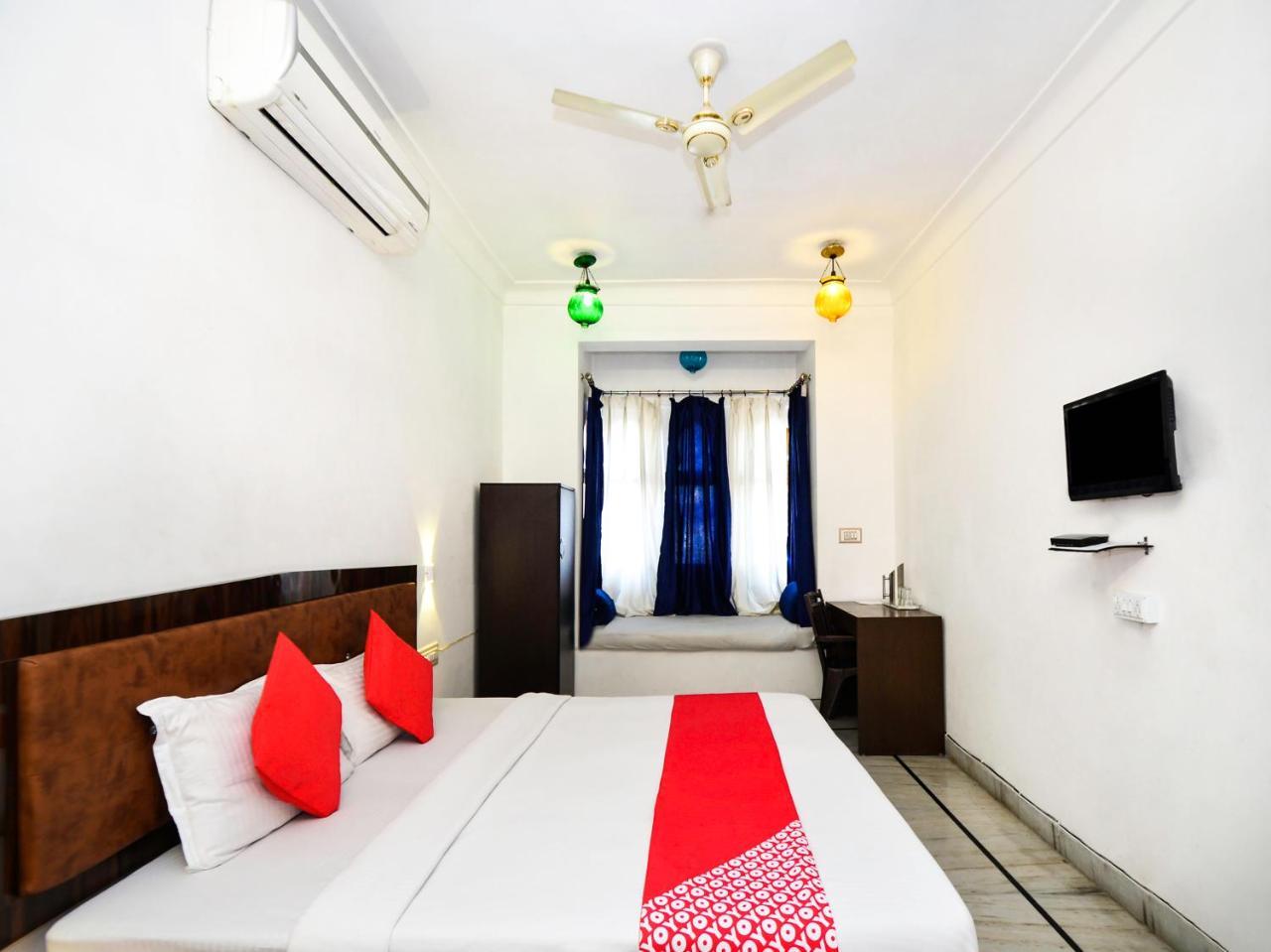 Oyo 10704 Haveli Inn 3*