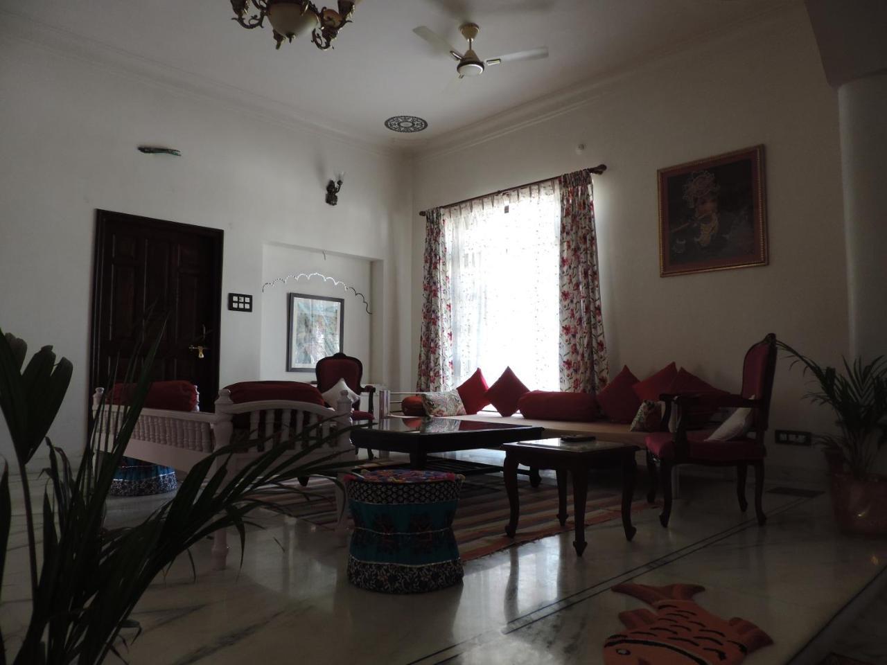 Prabhu Niwas Bed & Breakfast