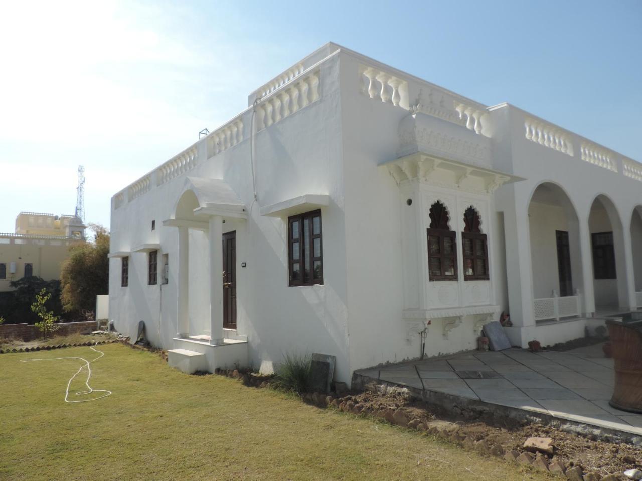 Prabhu Niwas Bed & Breakfast