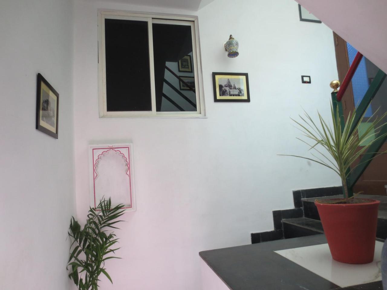 Bansi Niwas